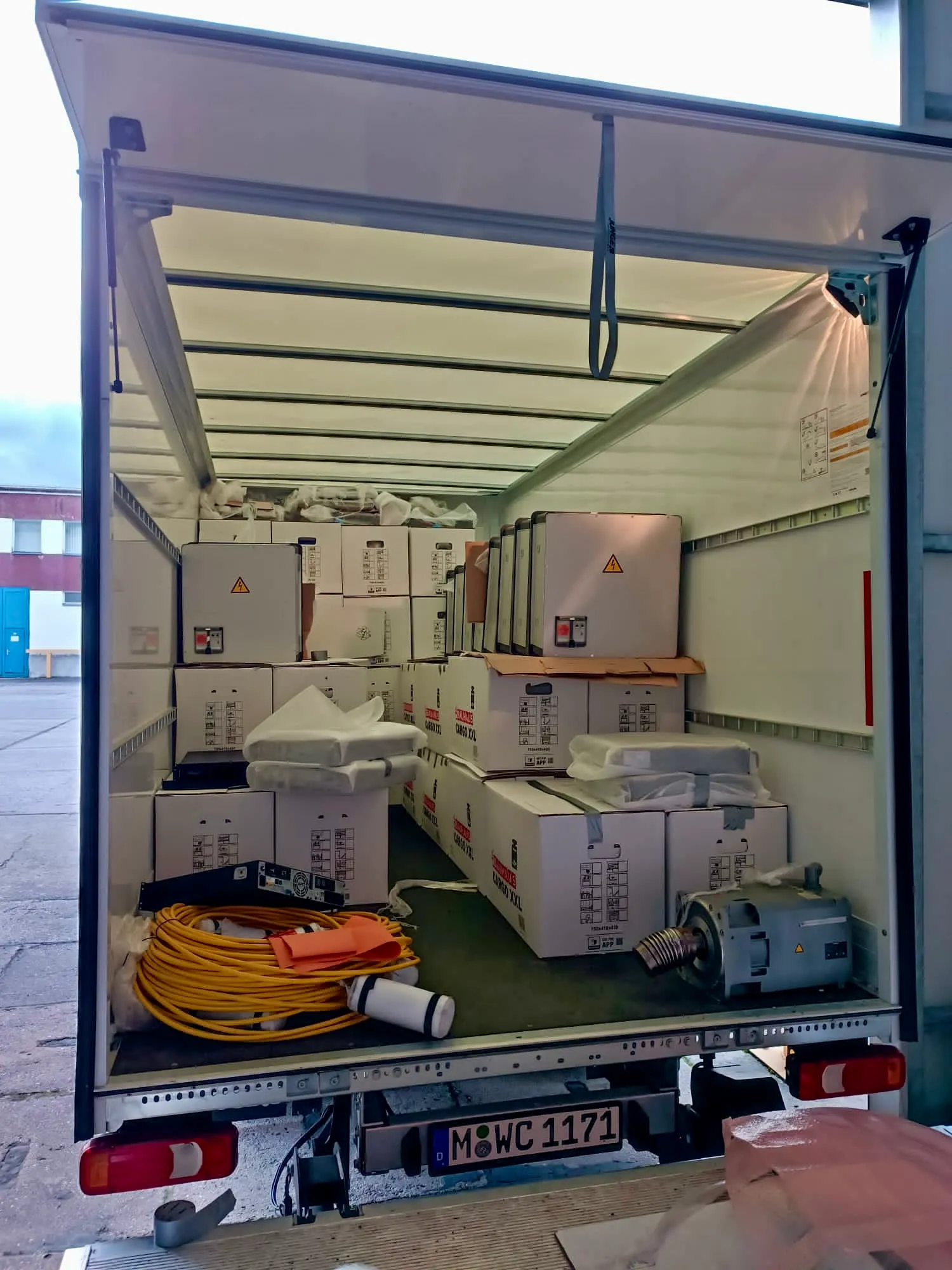 Giacenze industriali da cessazione attività – macchinari e componenti